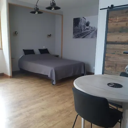 Le Petit De La Gare * Saint-Pompain